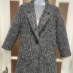 Old Navy Monochrome Textured car coat with 3/4 sleeves